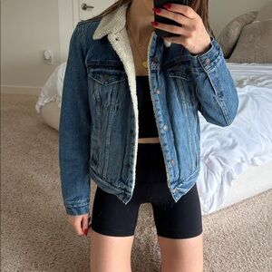 Levi's Shearling Lined Denim Jacket trucker